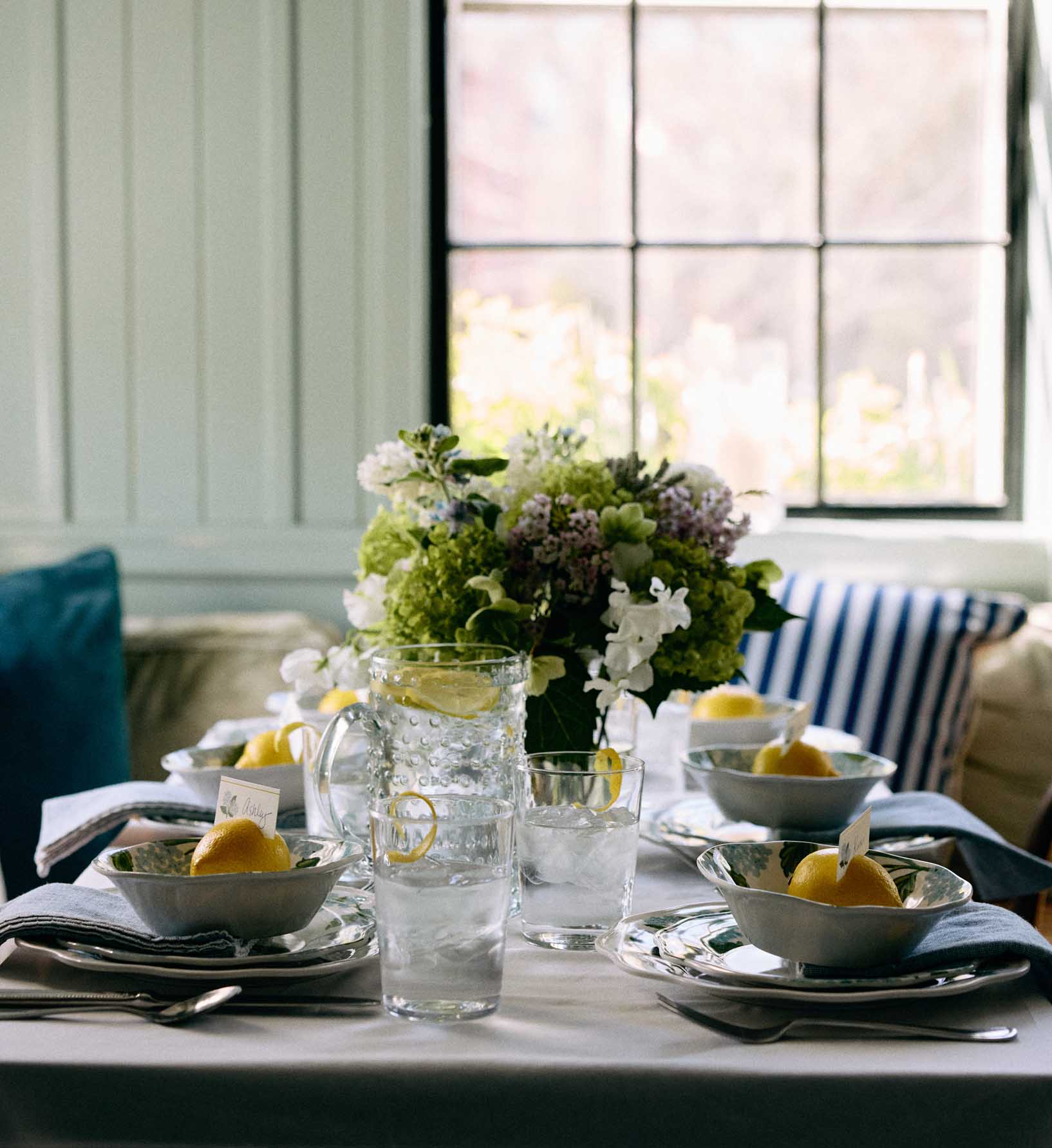 Melamine Assorted Dinner Plates - Hydrangea - Image 2